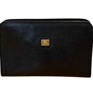 Buberry’s Vintage Leather Nova Check Clutch